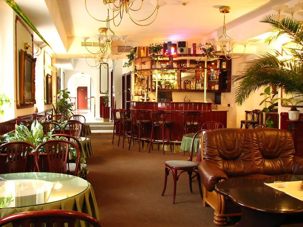 Hotel Polus Budapest 3*,