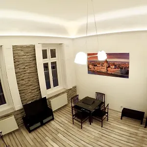  Apartament Homelike Luxury Flat On Gyulai Pal